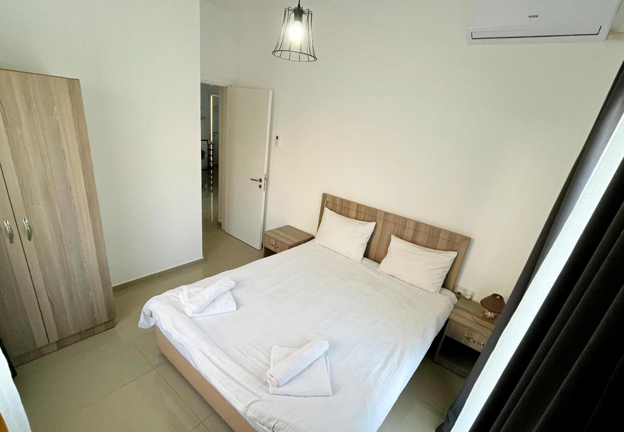 Quitet Two Bedroom Apartment With Private Garden Lukomorye D2 Karavas  Bagian luar foto